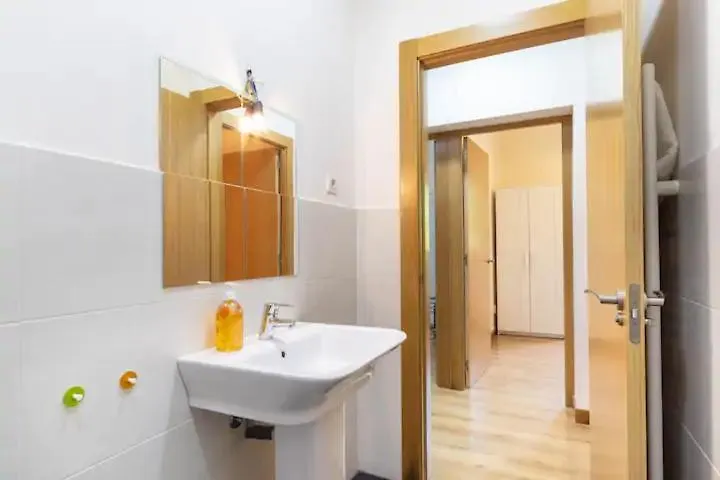 Apartamento Centrico Bonito 6 Pax Silencioso Bilbao 0*,  España
